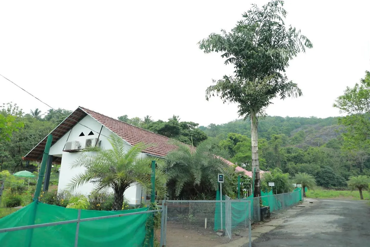 Apka Ecovillage Thrissur Κατάλυμα σε φάρμα